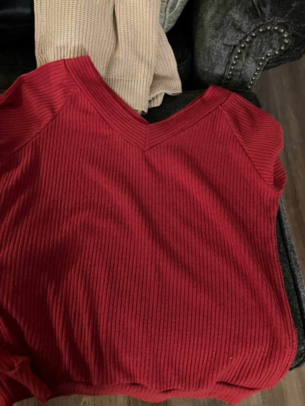 CLOSET CLEANOUT - Picture 3 of 4